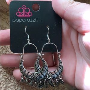 Paparazzi earrings